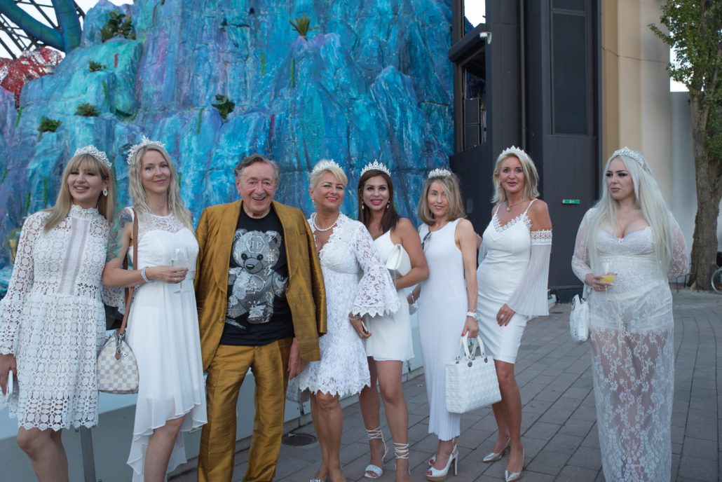 Am Donnerstag, den 14. Juli 2022, feierte der Musical-Klassiker „Der König und ich“ Premiere bei den Seefestspielen in Mörbisch.