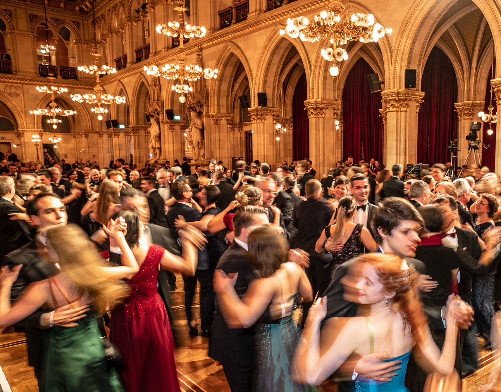 Frühlingsball der besonderen Art Ball des Sports im Rathaus VORmagazin