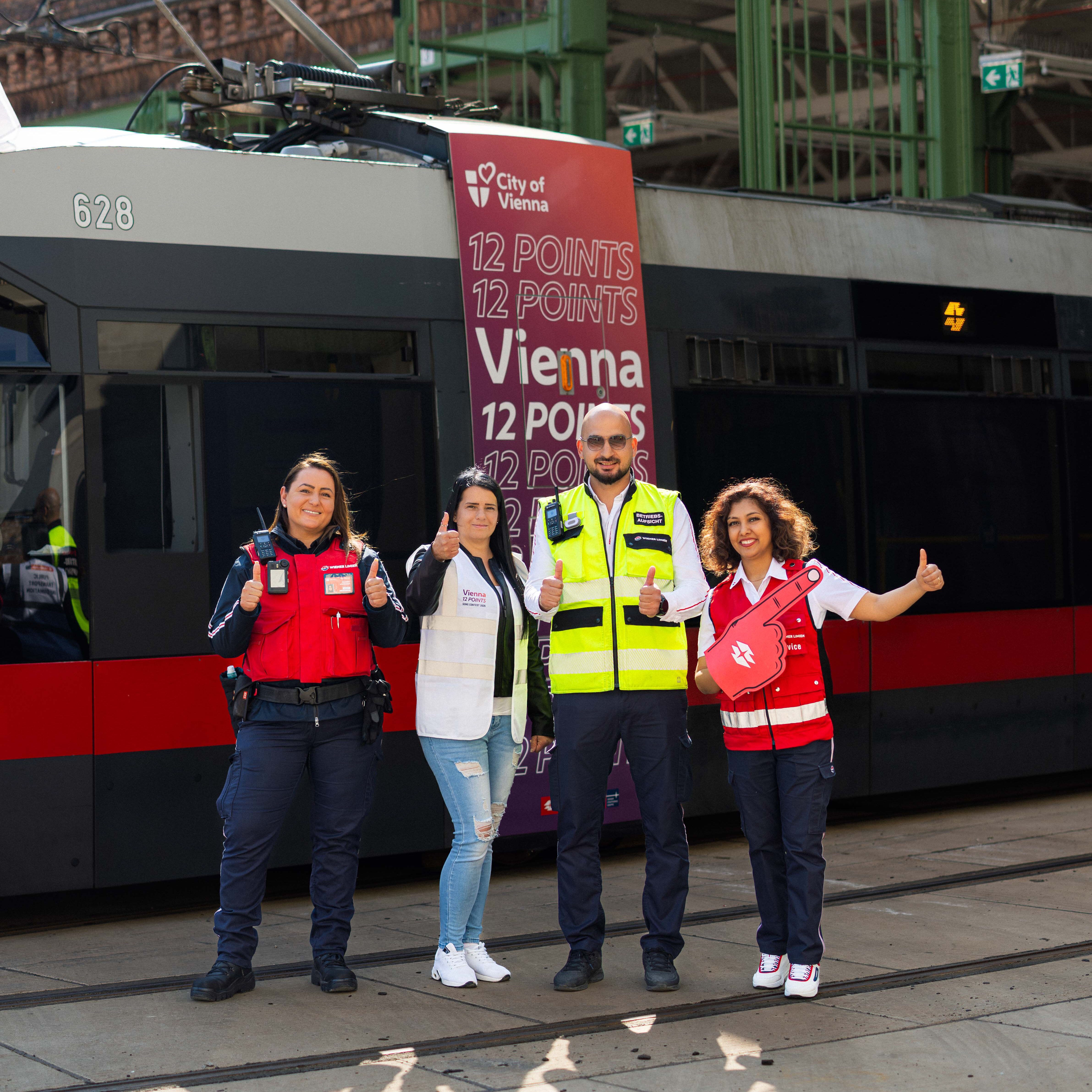 Douze Points – 12 Punkte: Ganz Wien hält die Daumen, dass die höchste Punkteanzahl natürlich an Österreich geht! – ©Wiener Linien/Simon Wöhrer