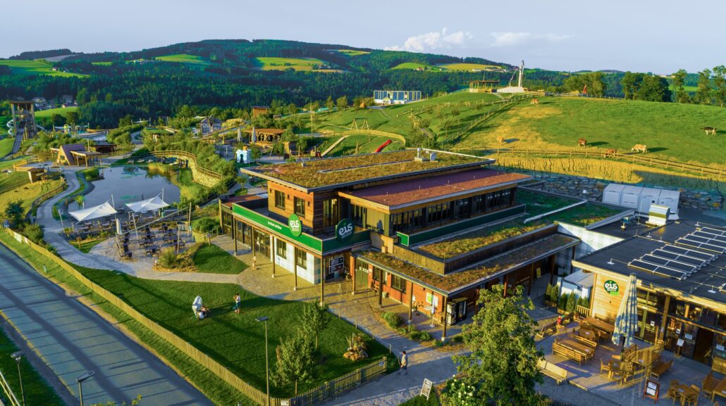 Die 120.000 m² große Eis-Greissler Erlebniswelt in Krumbach. | ©Eis-Greissler